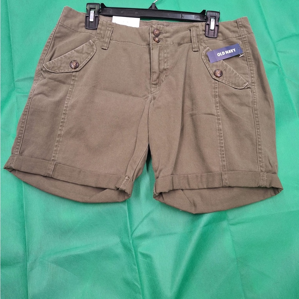 NWT Old Navy Women's Khaki Shorts